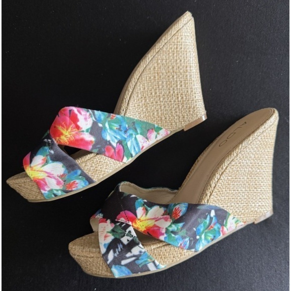 Aldo Wedges Women's‎ Size 8.5 Floral